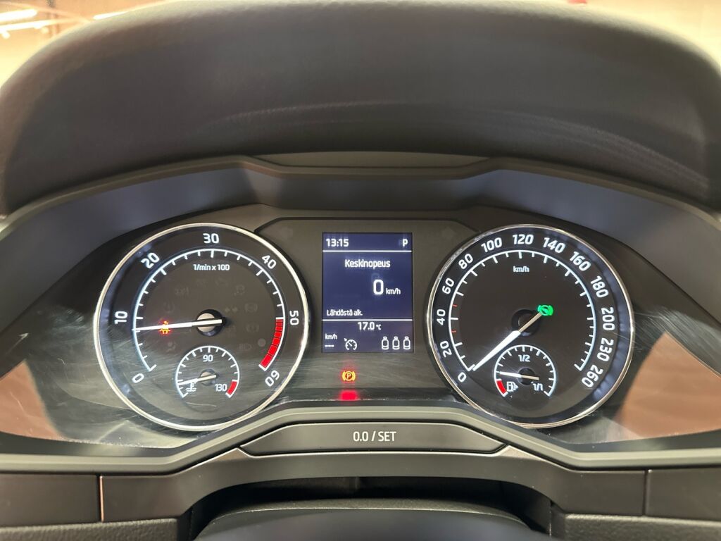 Skoda Superb 2021 Sininen