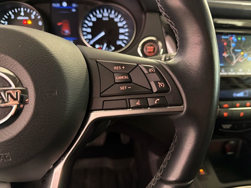 Nissan Qashqai 2021 Punainen