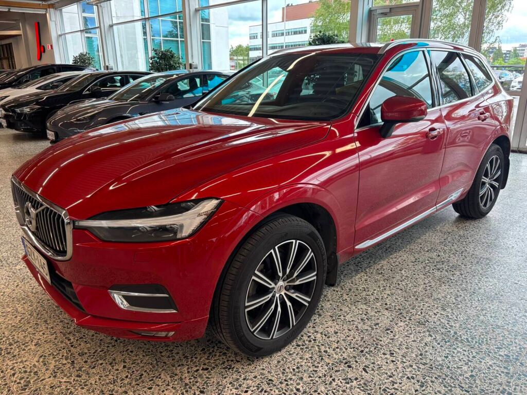 Volvo XC60 2021 Punainen