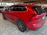 Volvo XC60 2021 Punainen