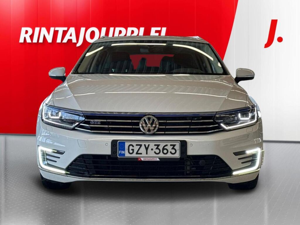 Volkswagen Passat 2018 Valkoinen