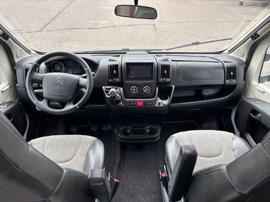 Adria Matrix Axess 670 SL 2021 Valkoinen