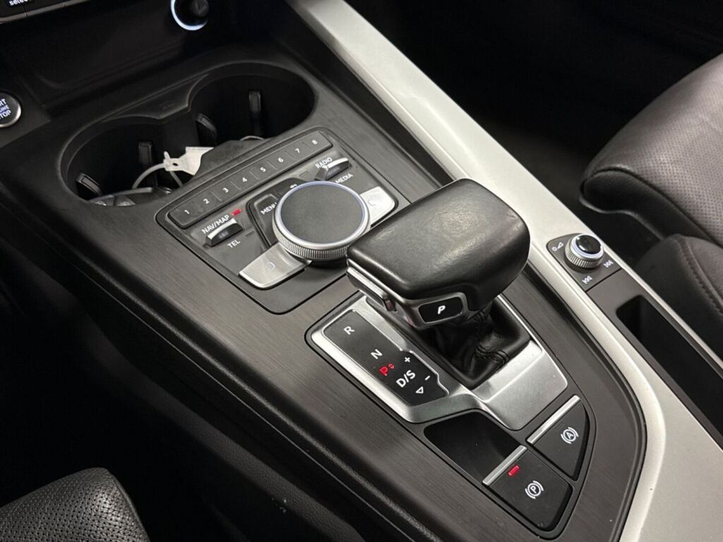 Audi A4 allroad quattro 2017 Punainen