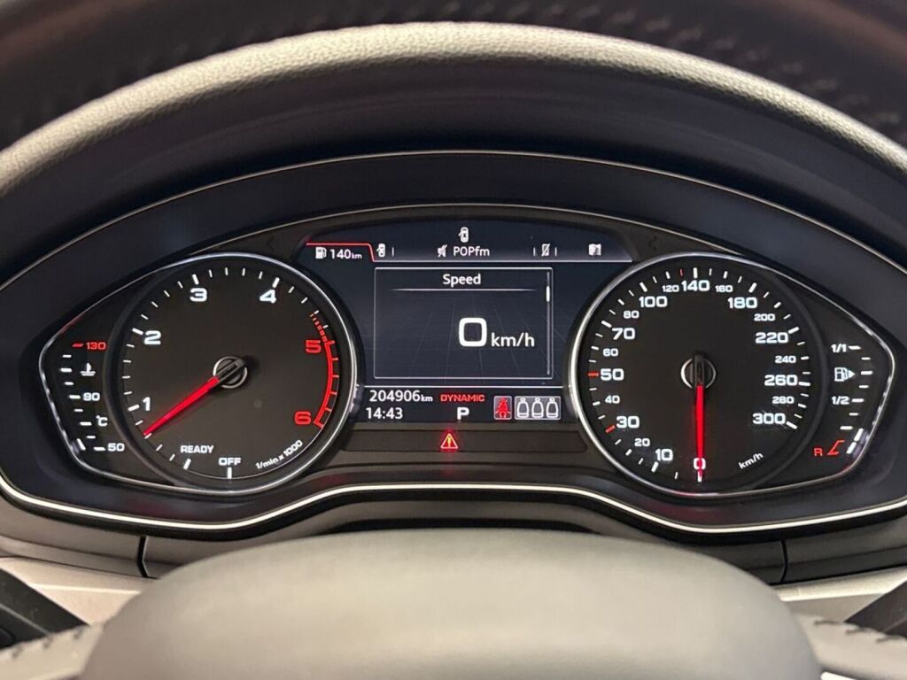 Audi A4 allroad quattro 2017 Punainen