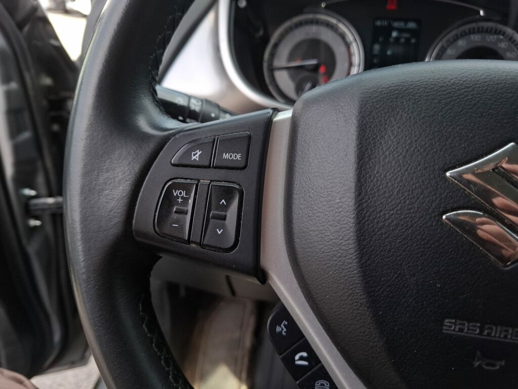 Suzuki Vitara 2021 Harmaa