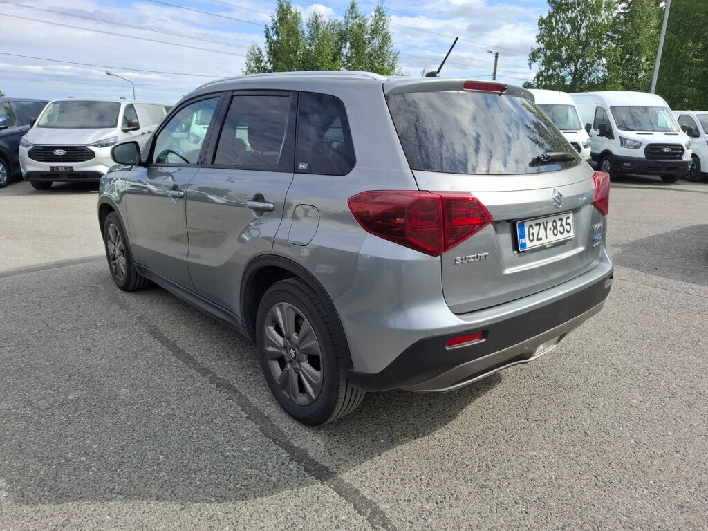 Suzuki Vitara 2021 Harmaa