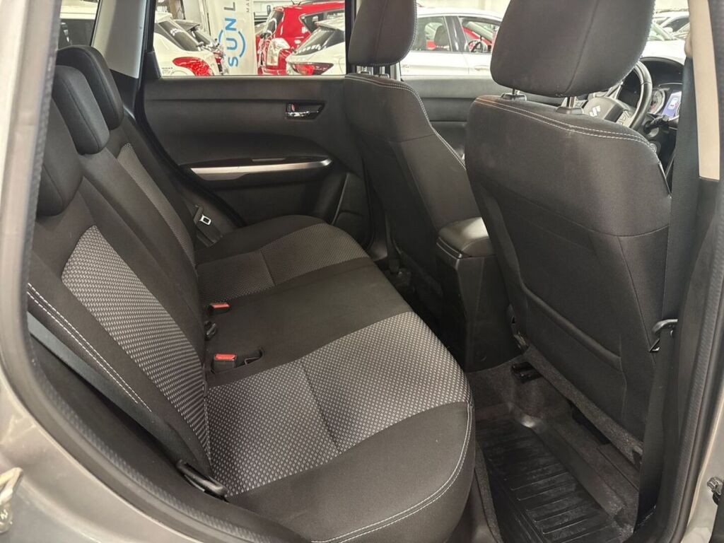 Suzuki Vitara 2021 Harmaa