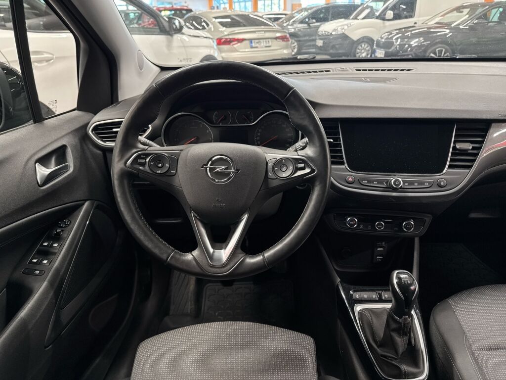 Opel Crossland 2021 Musta