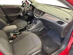 Opel Astra 2021 Punainen