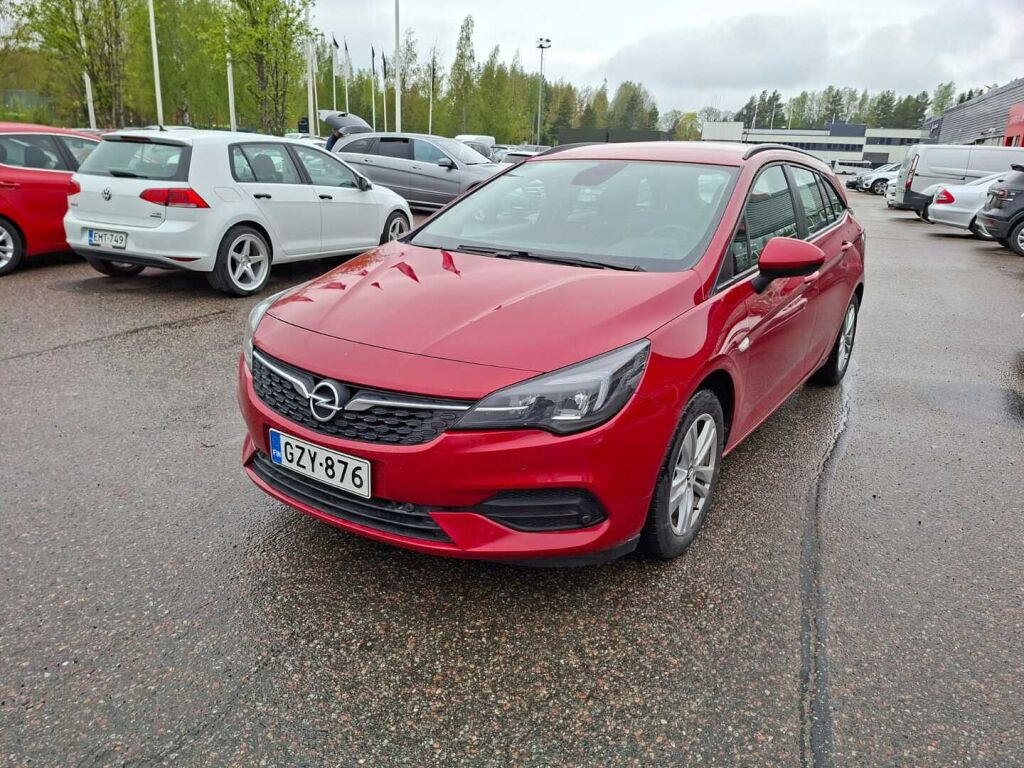 Opel Astra 2021 Punainen