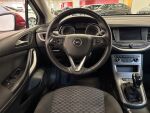 Opel Astra 2021 Punainen