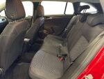 Opel Astra 2021 Punainen