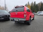 Toyota Hilux 2014 Punainen