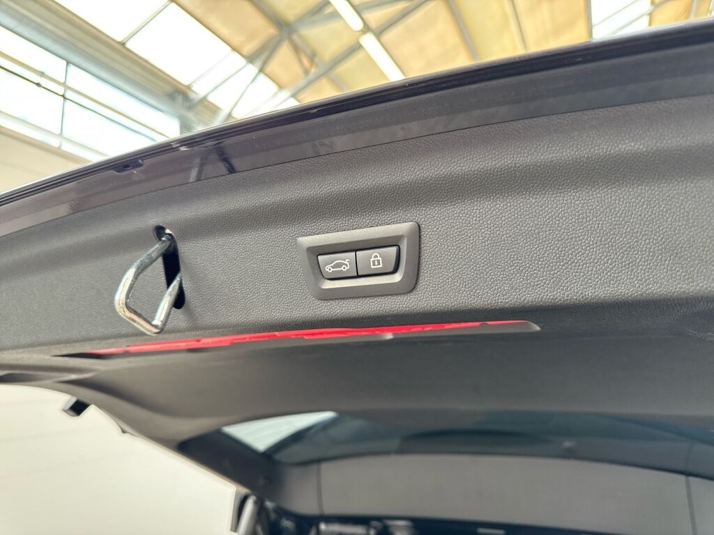Mini Countryman 2021 Musta