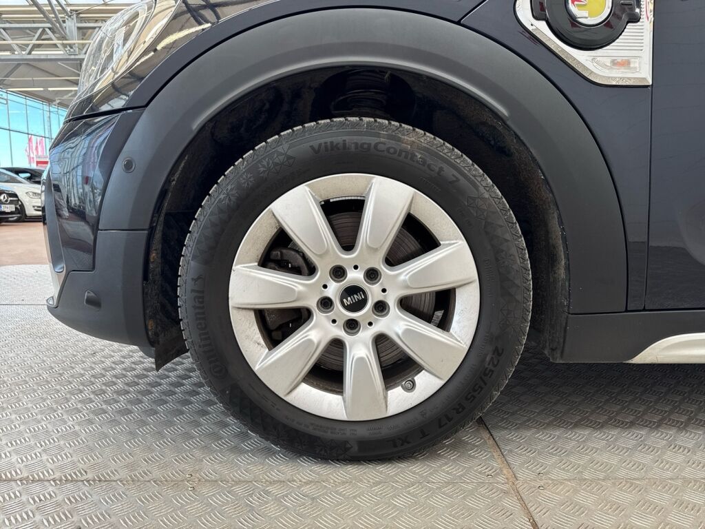 Mini Countryman 2021 Musta