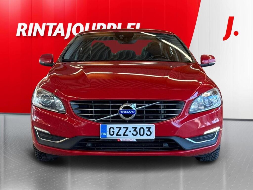 Volvo S60 2017 Punainen