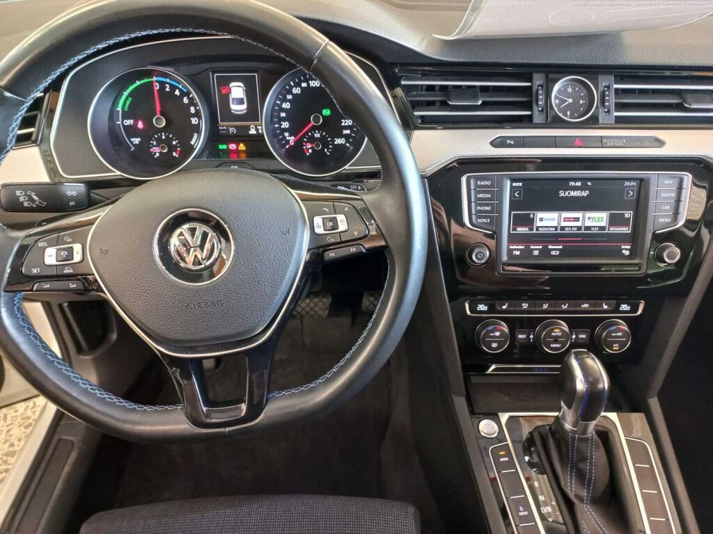 Volkswagen Passat 2016 Valkoinen