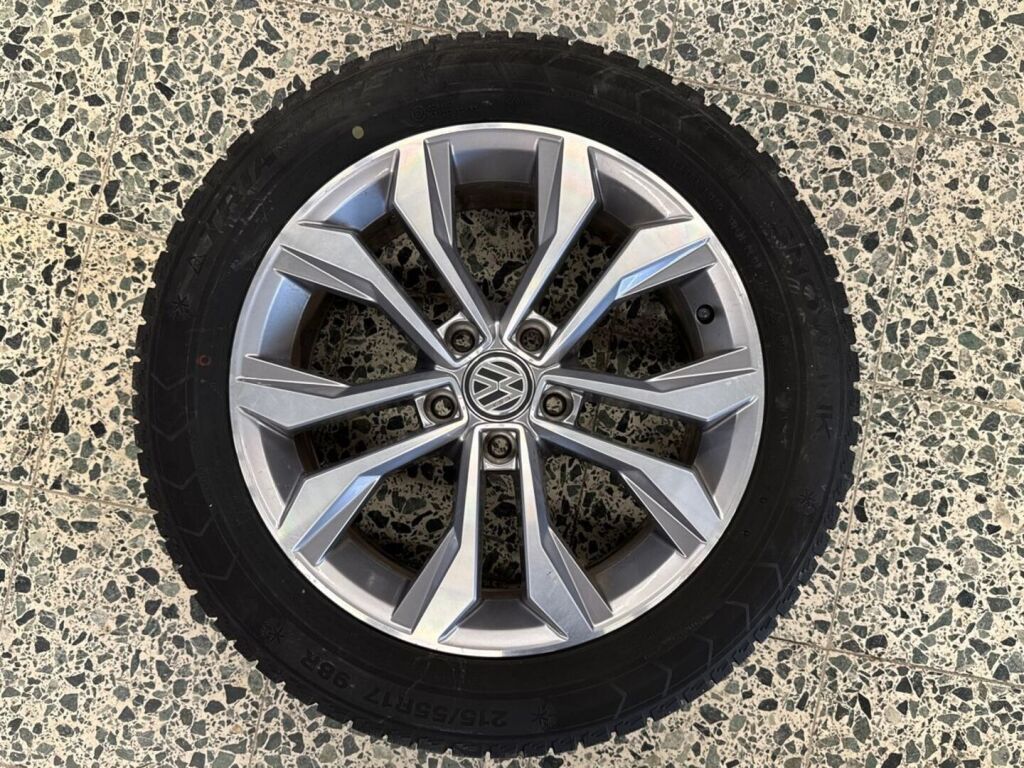 Volkswagen Passat 2016 Valkoinen