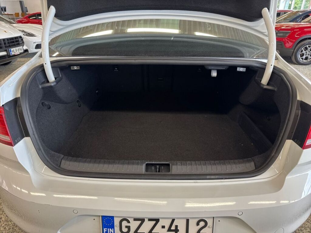 Volkswagen Passat 2016 Valkoinen