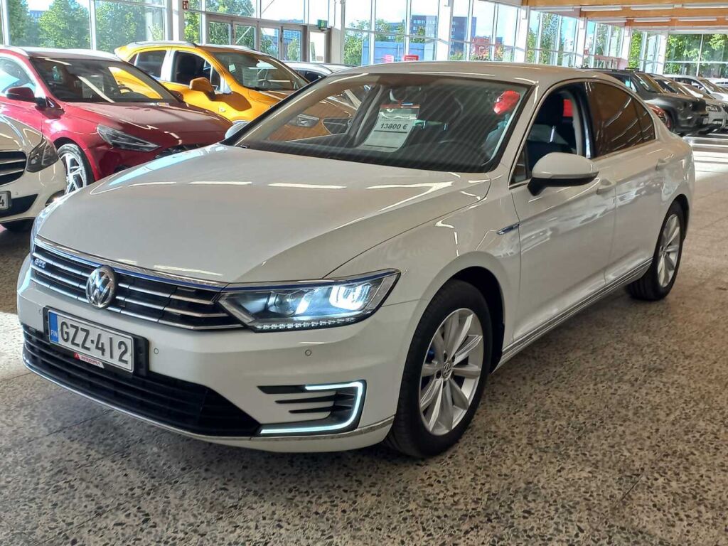 Volkswagen Passat 2016 Valkoinen
