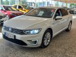 Volkswagen Passat 2016 Valkoinen