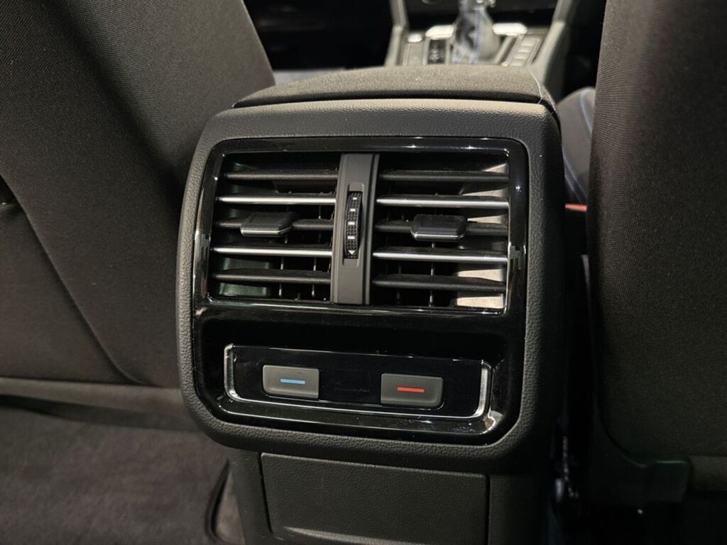 Volkswagen Passat 2016 Valkoinen