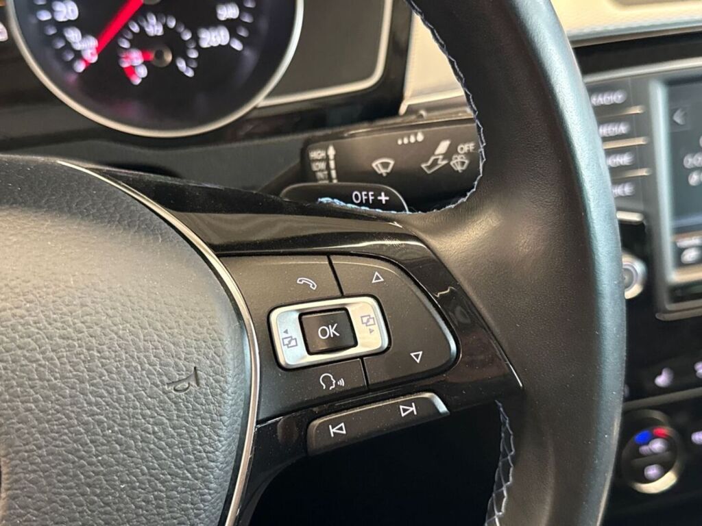 Volkswagen Passat 2016 Valkoinen