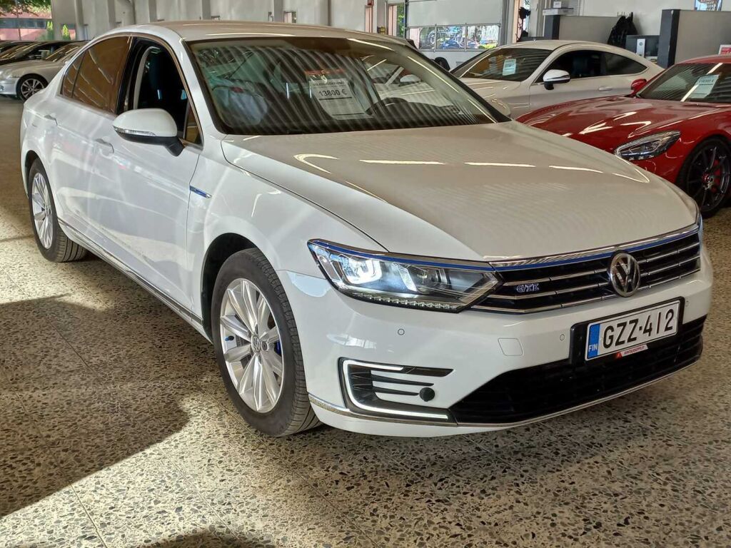 Volkswagen Passat 2016 Valkoinen