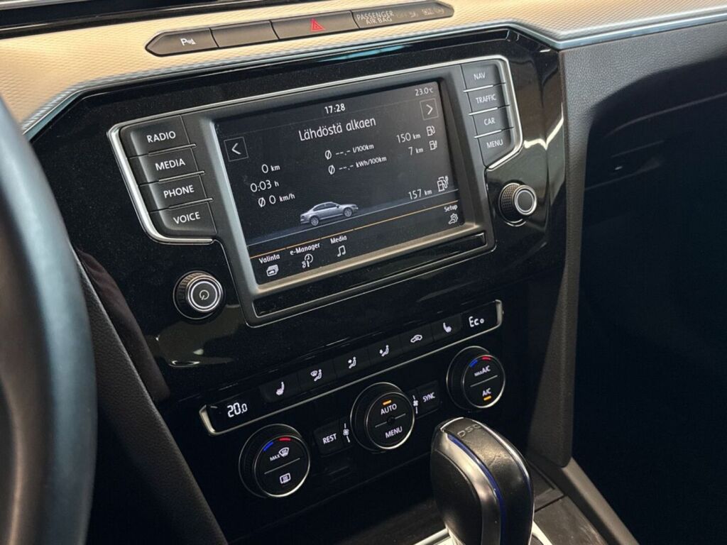 Volkswagen Passat 2016 Valkoinen