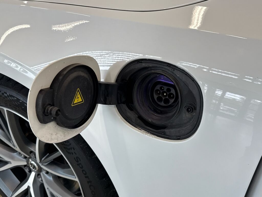 Volvo V90 2018 Valkoinen