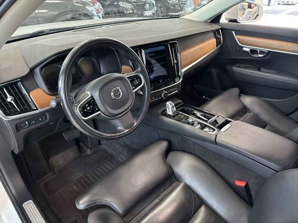 Volvo V90 2018 Valkoinen