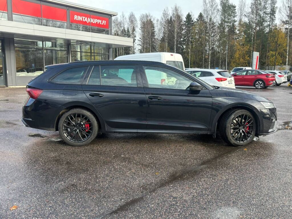 Skoda Octavia 2021 Punainen