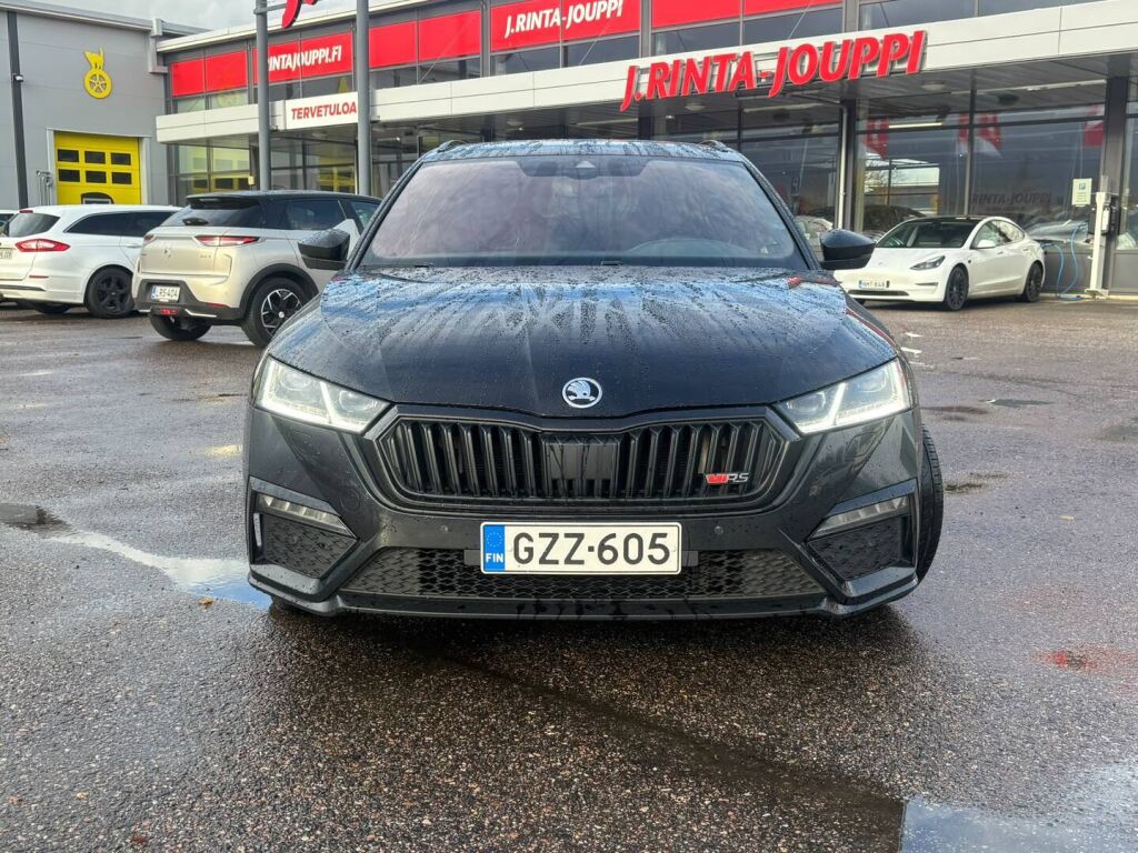 Skoda Octavia 2021 Punainen