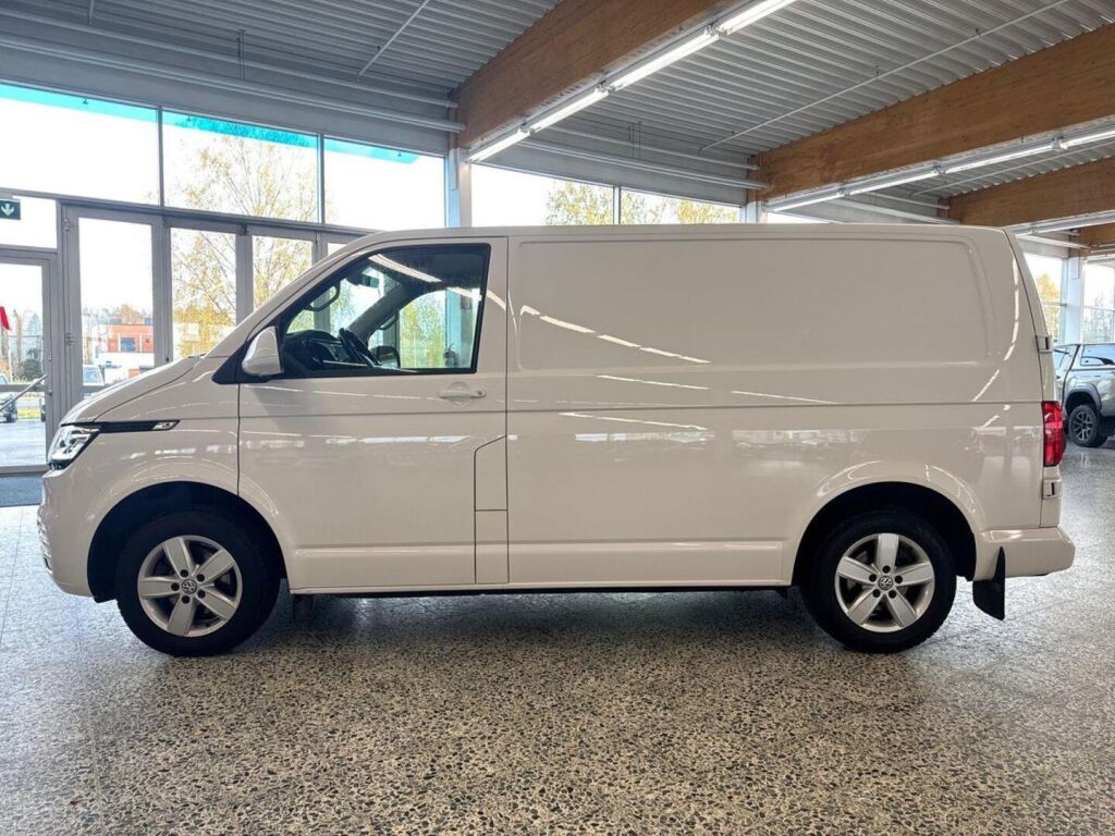 Volkswagen Transporter 2022 Valkoinen