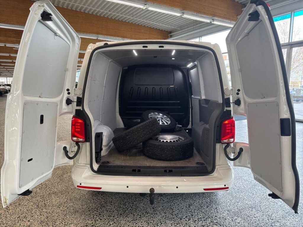 Volkswagen Transporter 2022 Valkoinen