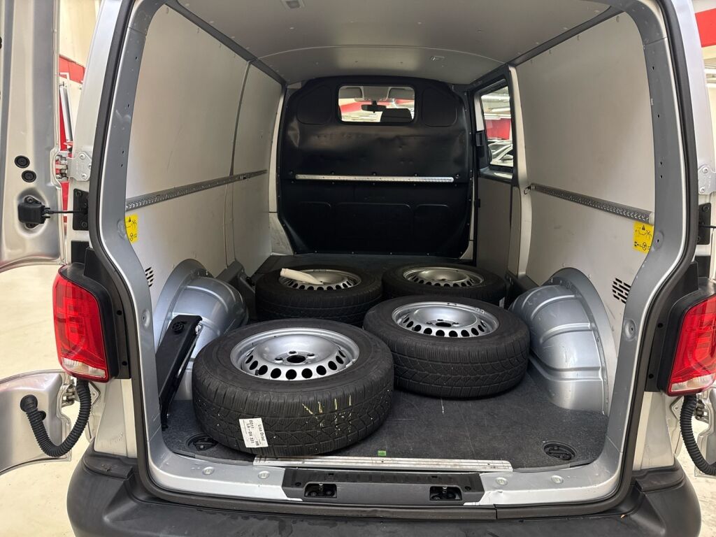 Volkswagen Transporter 2022 met.hopea