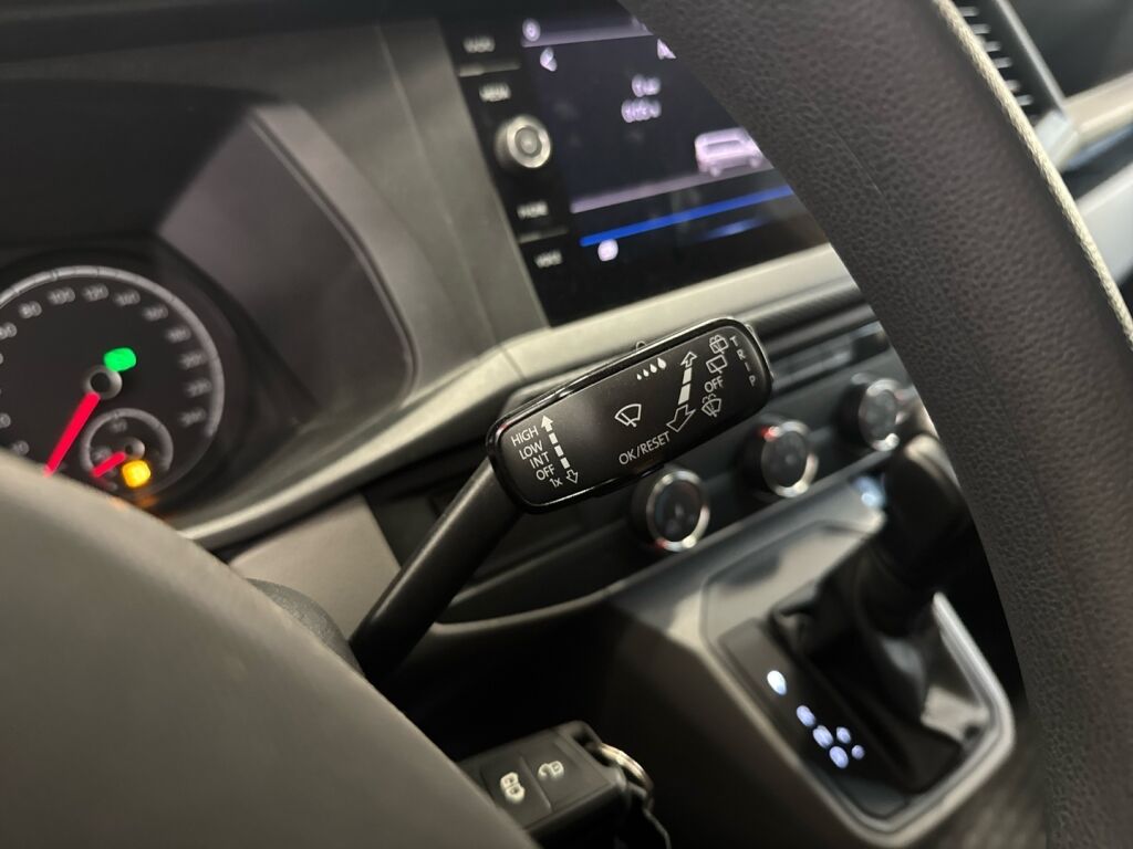 Volkswagen Transporter 2022 met.hopea