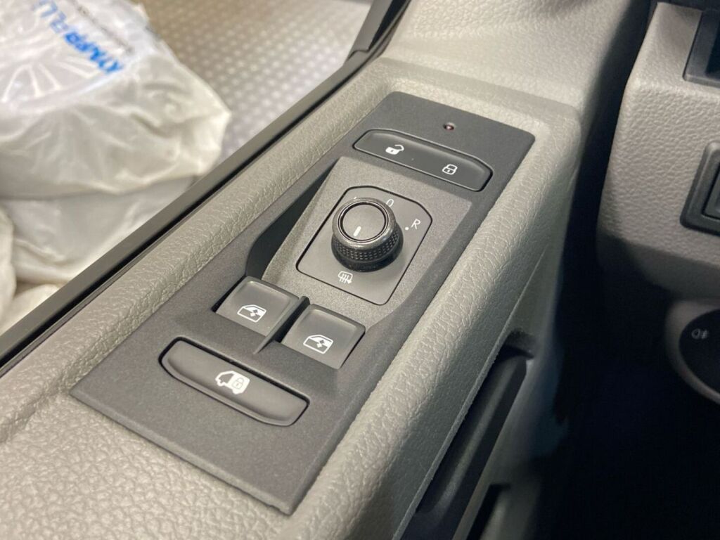 Volkswagen Transporter 2021 
