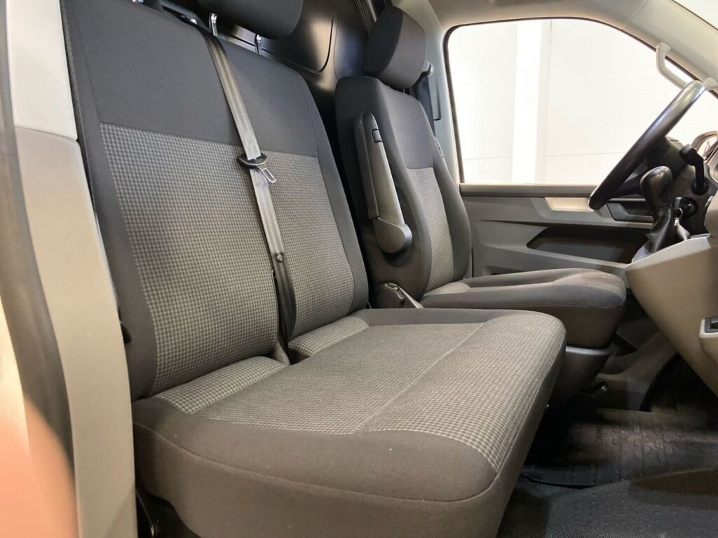 Volkswagen Transporter 2021 