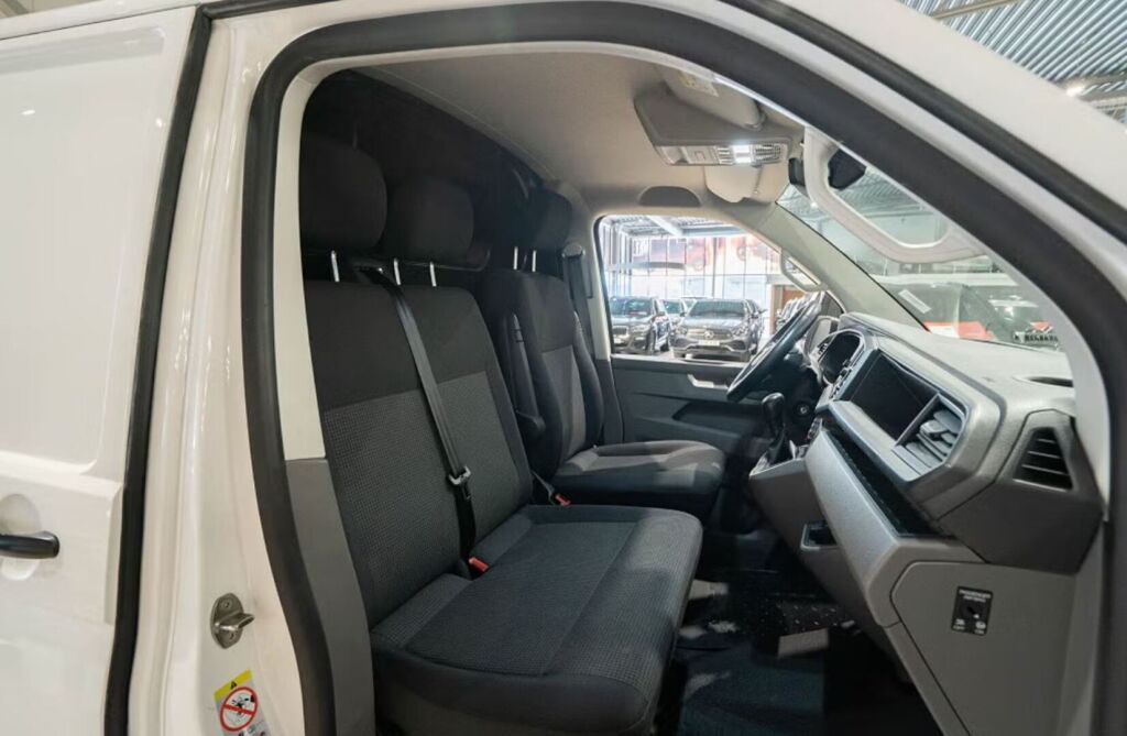 Volkswagen Transporter 2021 