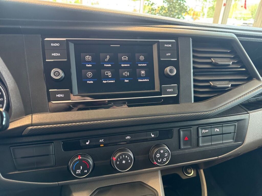 Volkswagen Transporter 2021 Valkoinen