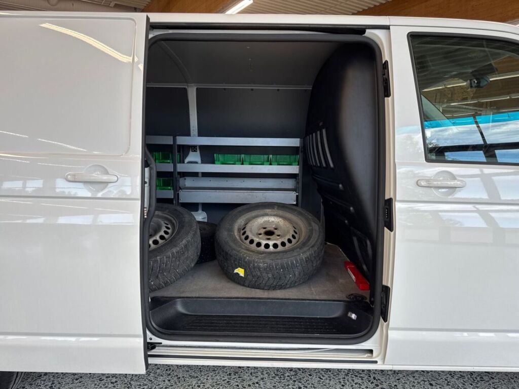 Volkswagen Transporter 2021, kuva 6/23