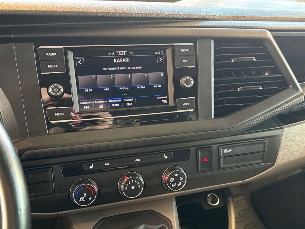 Volkswagen Transporter 2023 Hopea (Reflex Silver)