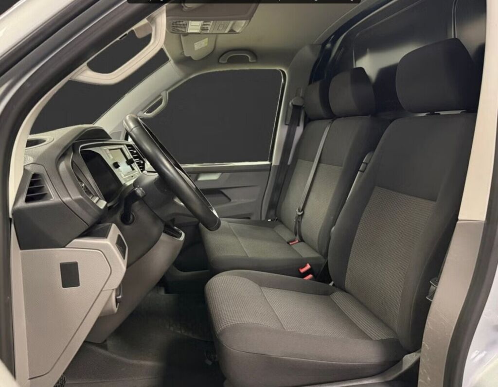 Volkswagen Transporter 2023 Hopea (Reflex Silver)