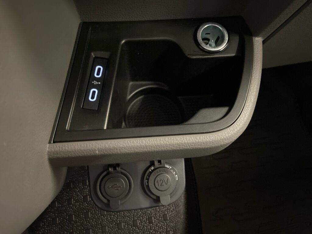 Volkswagen Transporter 2021 