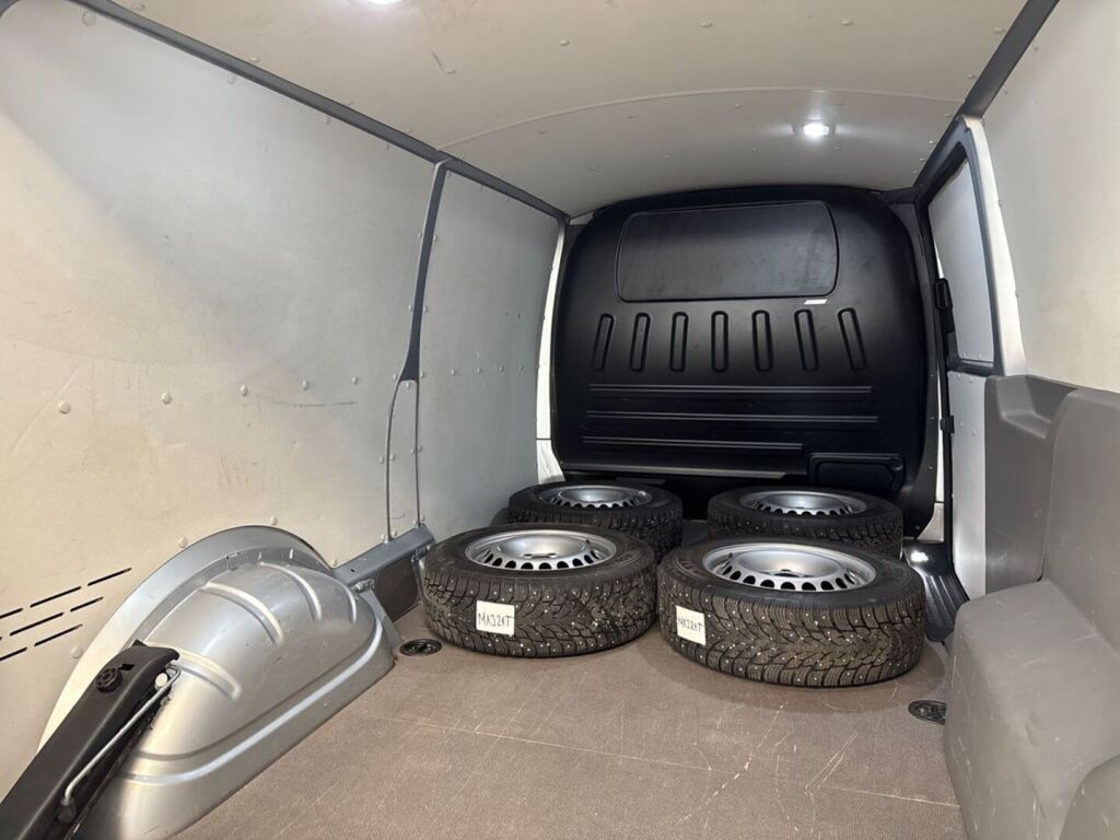 Volkswagen Transporter 2023 Hopea