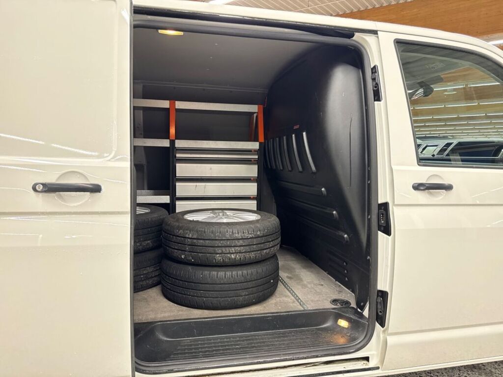 Volkswagen Transporter 2019 Valkoinen