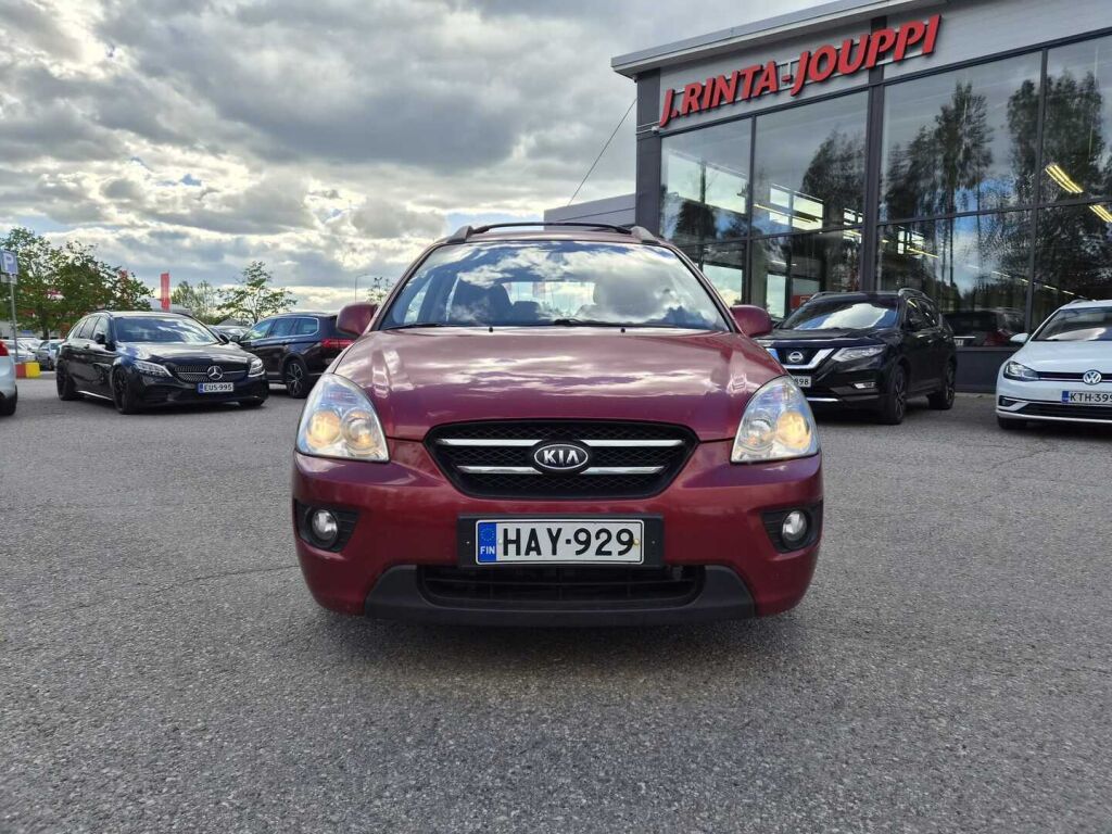 Kia Carens 2008 Punainen