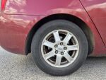 Kia Carens 2008 Punainen
