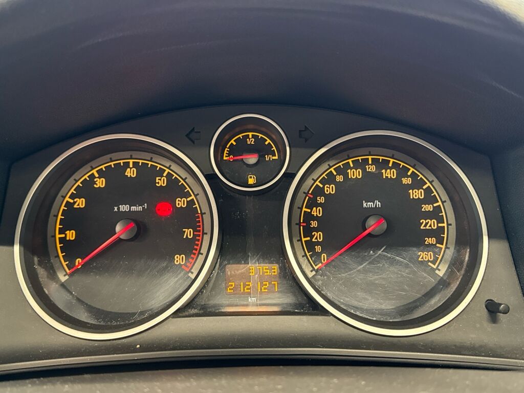 Opel Astra 2009 Musta